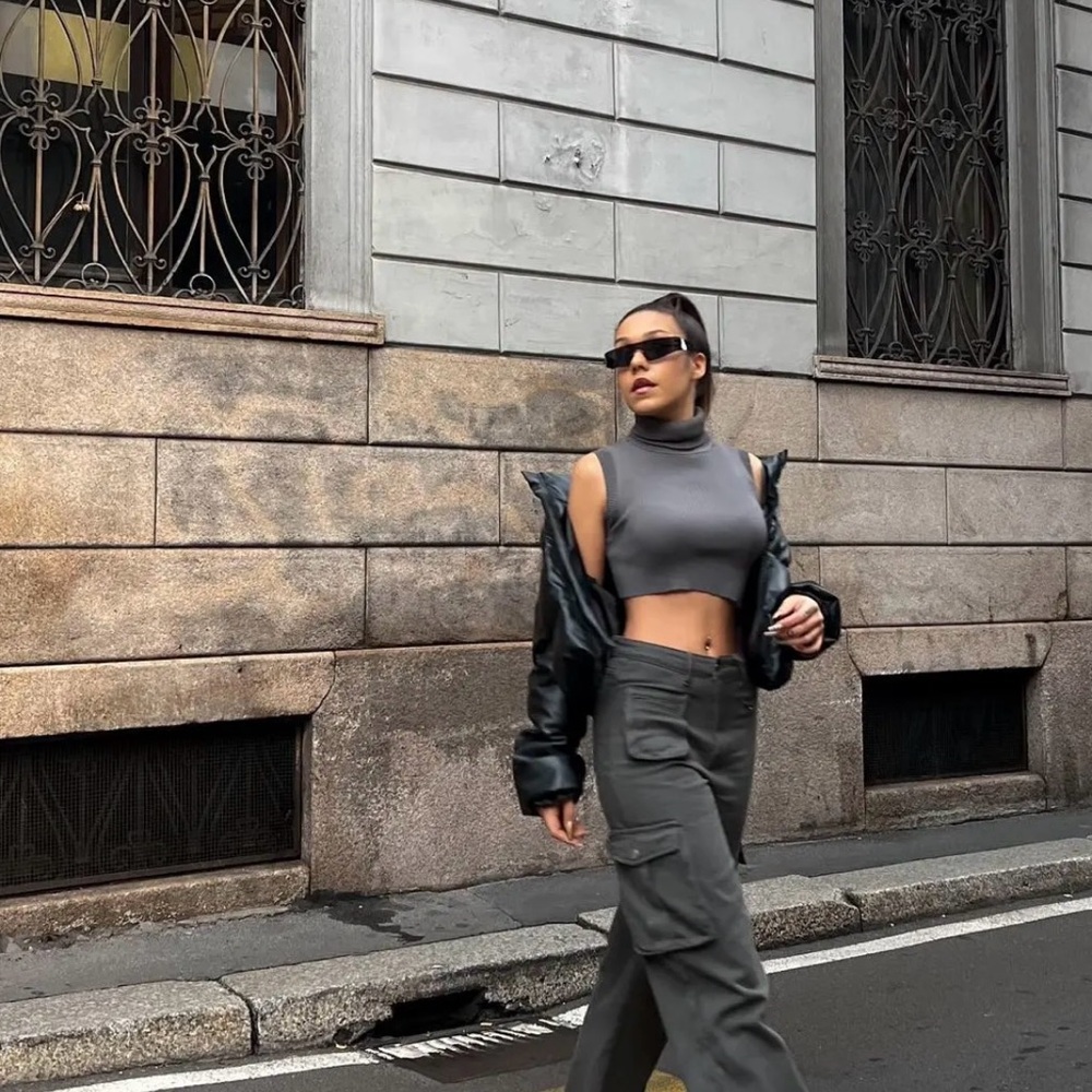 High Neck Asymmetrical Knitted Cropped Top